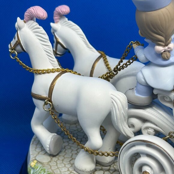 RARE Disney Precious Moments "A Wonderful Dream Come True" musical figurine - Picture 9 of 13